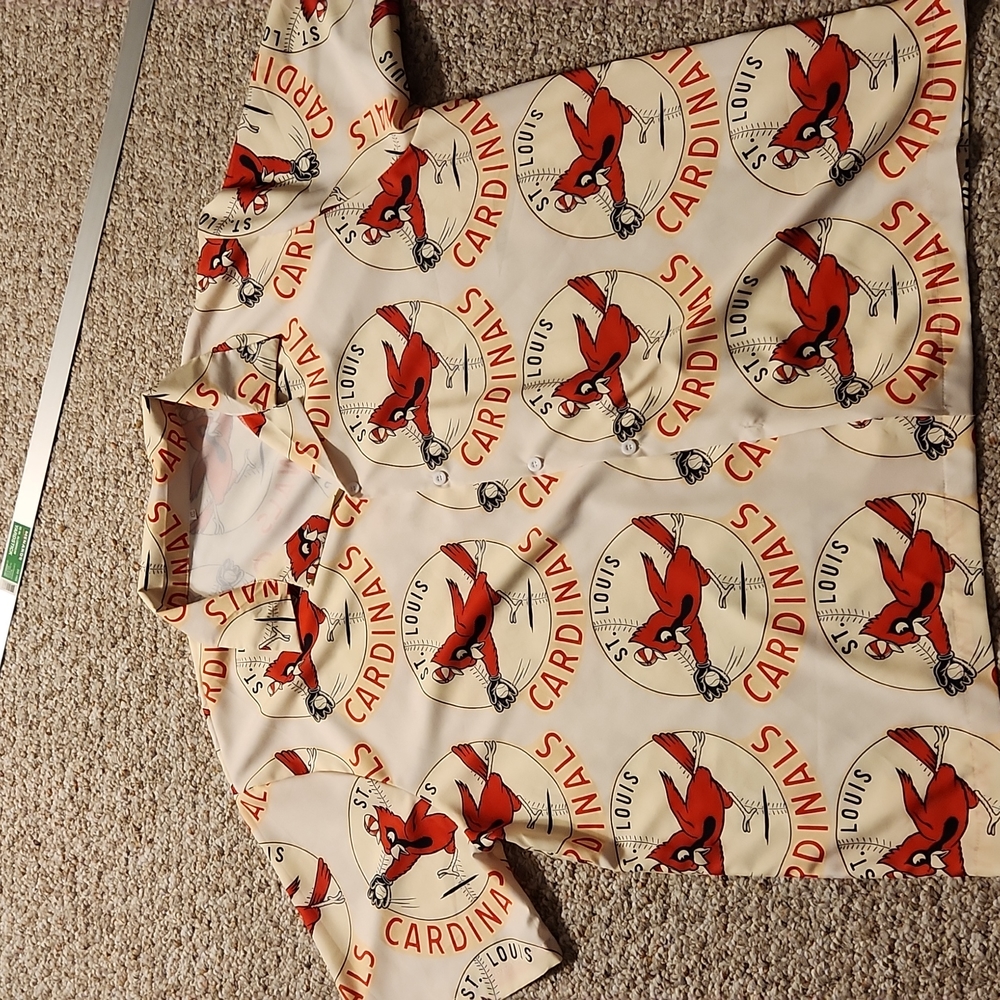 St Louis Cardinals Hawaiian Shirt size see pics